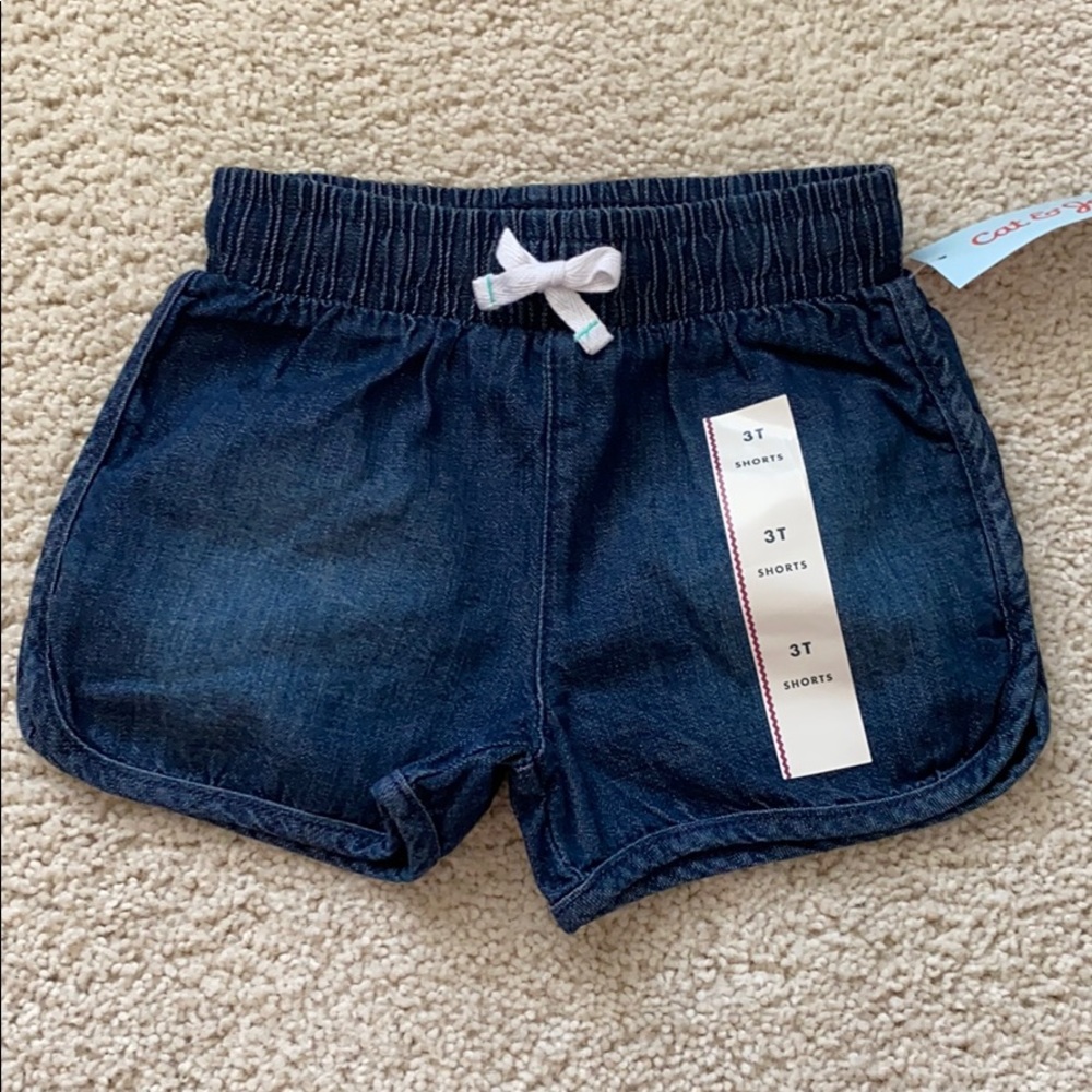 Toddler girls denim shorts. NWT